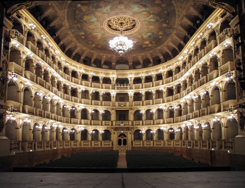 Teatro comunale e Museo della Musica | Bologna visita guidata