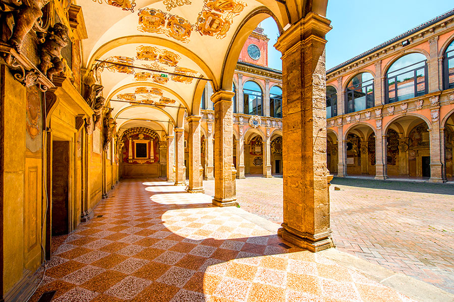 L’Archiginnasio e i musei dell’università | Trabucchi Tour Guide